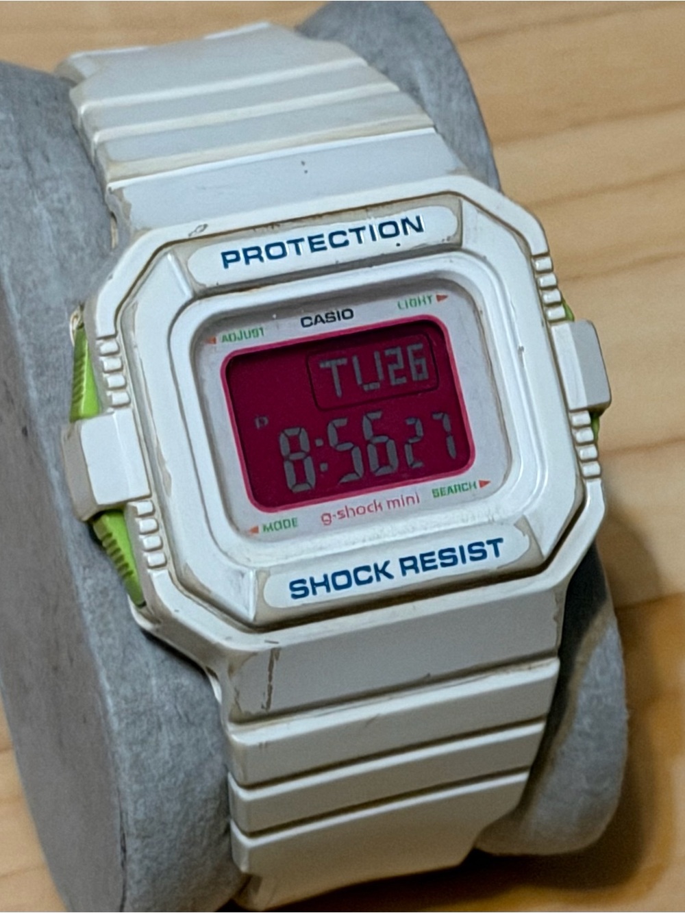 Casio G-Shock Mini GMN-550-7D Pink & White Square Women's Digital Watch GMN 550 - Picture 4 of 12